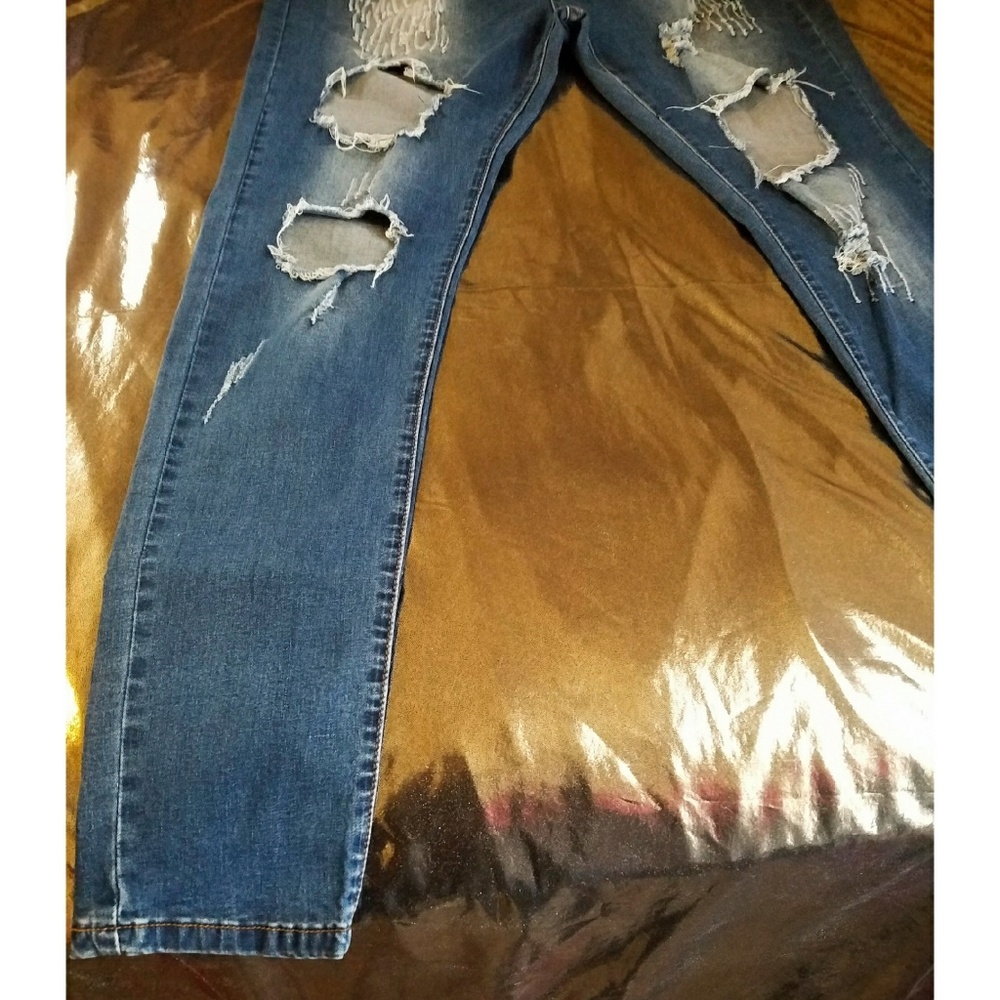 women's denim jeans - Picture 3 of 5